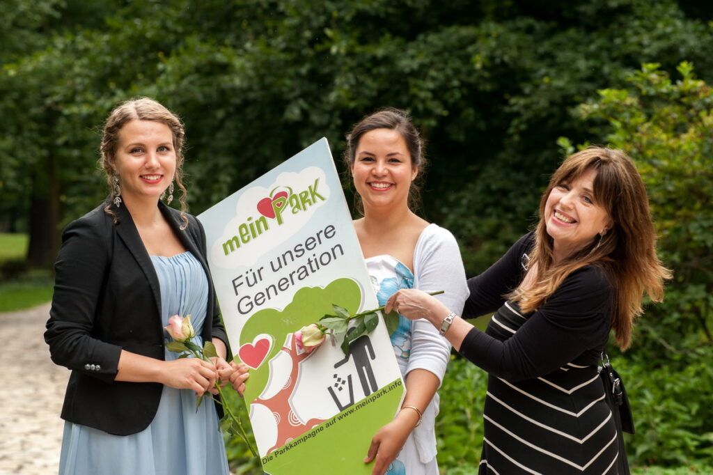 Drei Musikerinnen unterstützen Mein Park! Die Parkkampagne - Verstehen lernen, Vielfalt erleben!